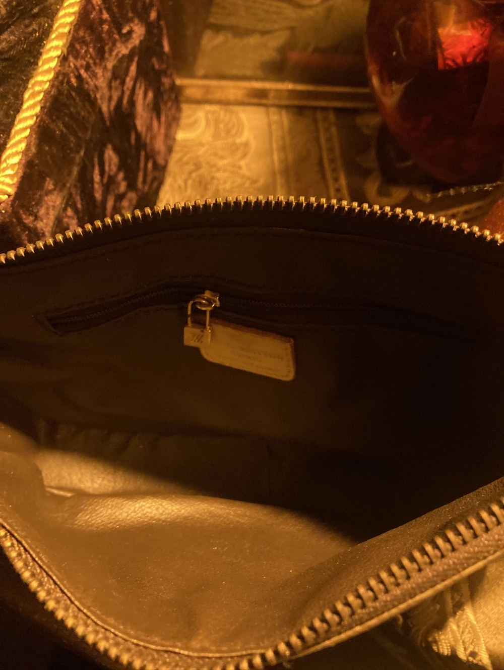 Designer Bag - Picture 5 of 7